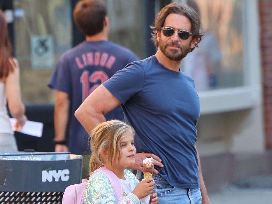 Bradley Cooper Aproveita Dia Especial com a Filha Lea em Nova York 🏙️❤️